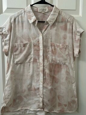 Cloth & Stone Anthropologie light beige and Cream Short-Sleeve Button-Up Shirt